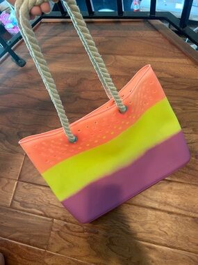 Little Mismatched Multi-Color Rubber Waterproof Beach Tote Hearts